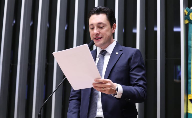 Câmara aprova minirreforma que limita multas partidárias