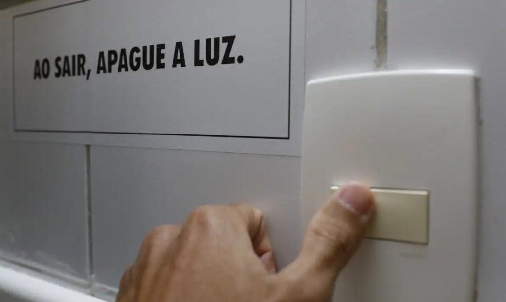Entidades alertam para custo extra de R$ 5,4 bi no setor elétrico