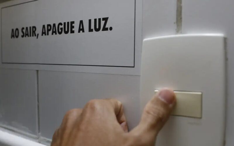 Entidades alertam para custo extra de R$ 5,4 bi no setor elétrico