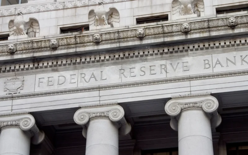 Inflação de 1 ano nos EUA sobe a 3,6% em abril, diz Fed