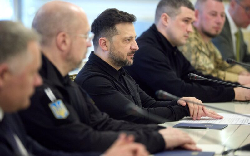 Kiev sofre ataque aéreo após trégua de três dias