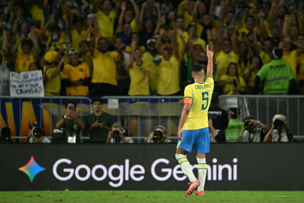 Brasil goleia, mas alerta: time precisa aprender a sofrer na Copa