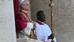 Papa promete tornar Igreja "lugar seguro" a vítimas de abusos