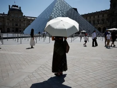 França ativa célula de crise em meio a onda de calor