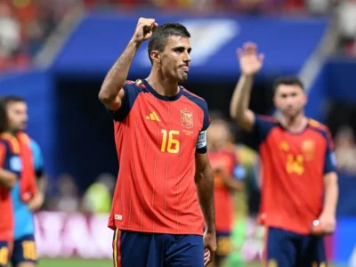 Espanha goleia Arábia Saudita com primeiro gol de Yamal em Copas