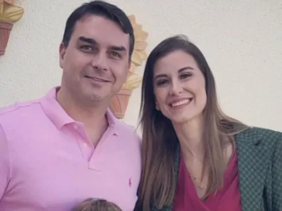 Esposa de Flávio Bolsonaro sai em defesa do senador