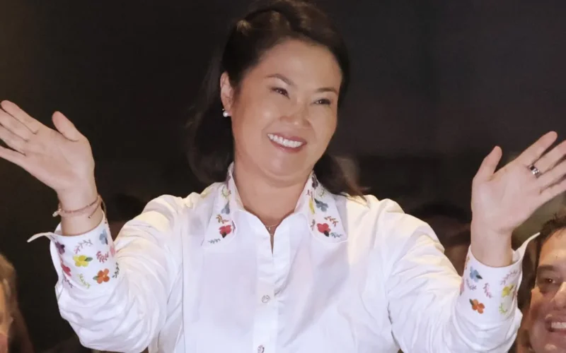 Keiko Fujimori celebra vitória e promete 'ordem e esperança' no Peru