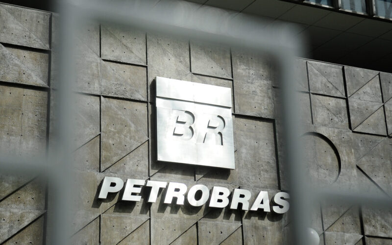 Petrobras adere a subvenção de R$ 1,12/litro no diesel