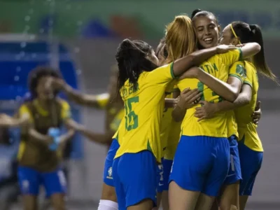Lei ajusta férias escolares de 2027 para Copa Feminina