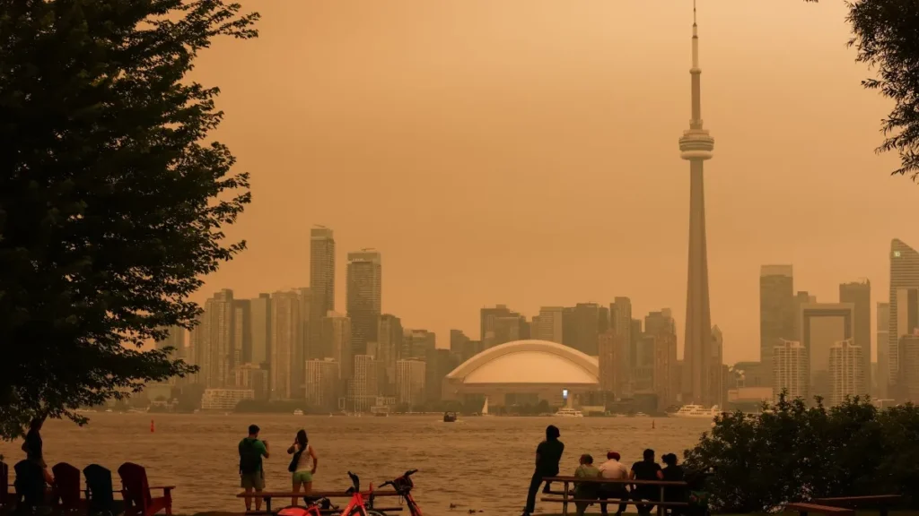 Fumaça de incêndios no Canadá cobre EUA e Nova York