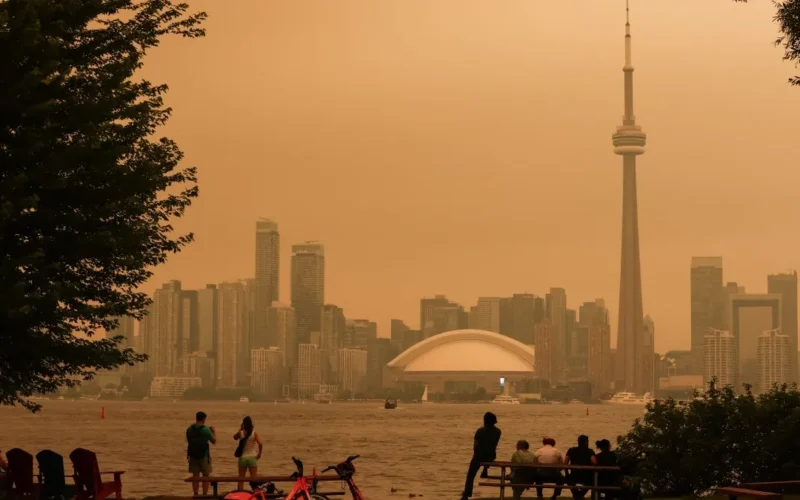 Fumaça de incêndios no Canadá cobre EUA e Nova York
