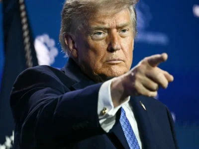 Trump pede cassação de licenças de TVs que rejeitaram seu discurso