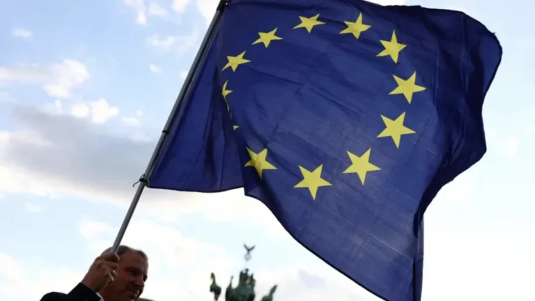 Ceuta expõe racha na UE entre crise migratória e ultradireita