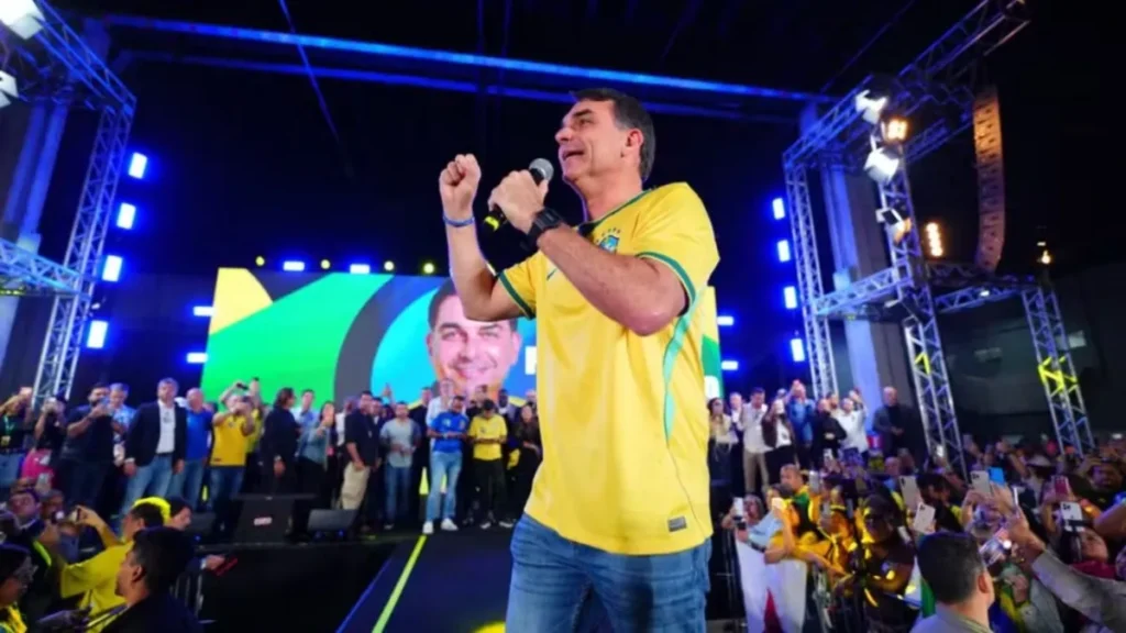 Flávio anuncia vice nesta quarta-feira em Brasília