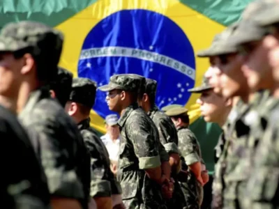 Coronel é condenado por livro que critica Exército