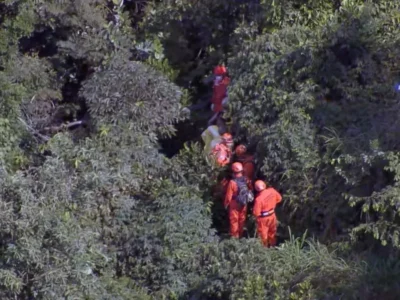 Queda de helicóptero no Rio mata piloto e 3 turistas colombianas