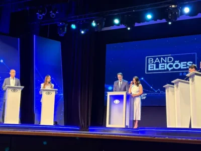 Debate no DF: Candidatos se unem contra Celina Leão