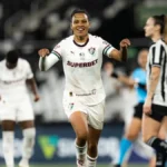 Flu vence Botafogo e segue vivo na briga pelo G-8